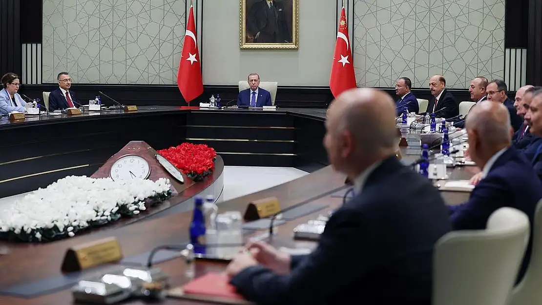 Cumhurbaşkanı Erdoğan kabineyi değiştiriyor! İşte görevden ayrılan bakanlar
