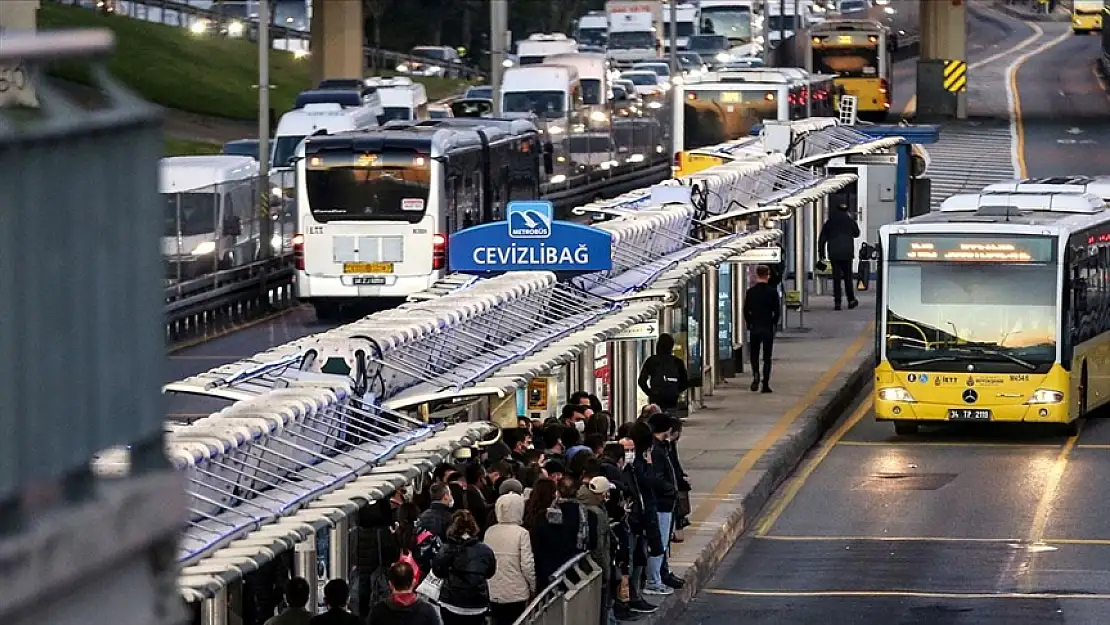 İBB açıkladı: o kişilere 90 gün toplu taşıma ücretsiz olacak