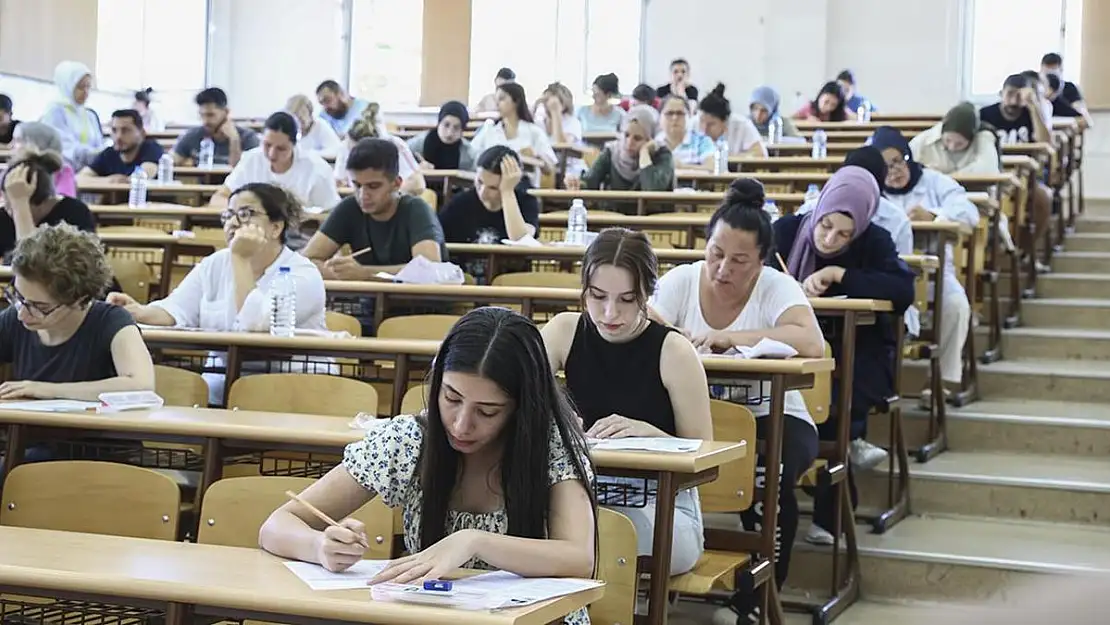KPSS 2024 Lisans sınavı kaçta başlıyor, kaçta bitiyor?