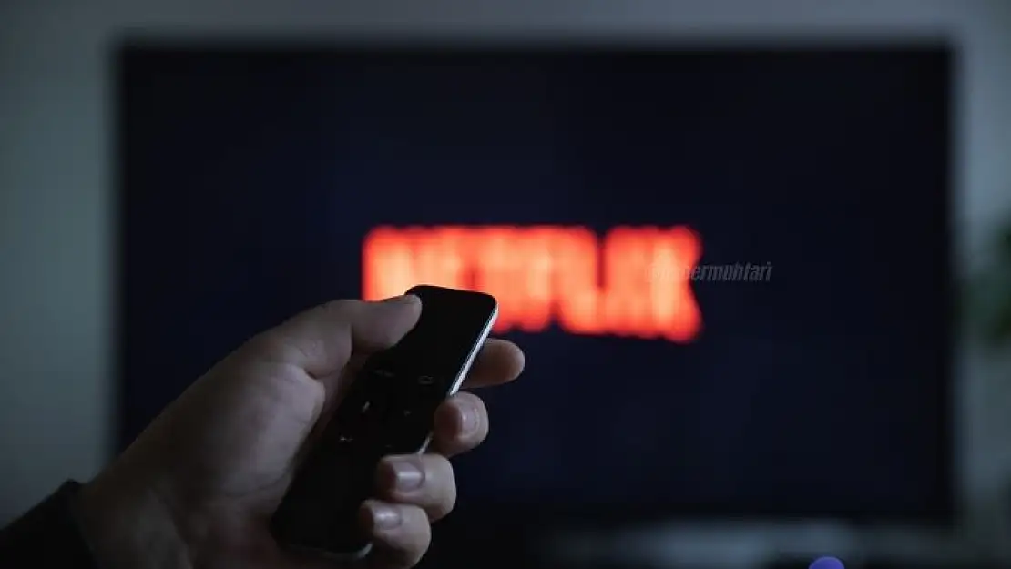 Netflix yaz ayında en fazla izlenen dizi ve filmleri listeledi