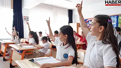 15 Nisan bugün okul var mı?