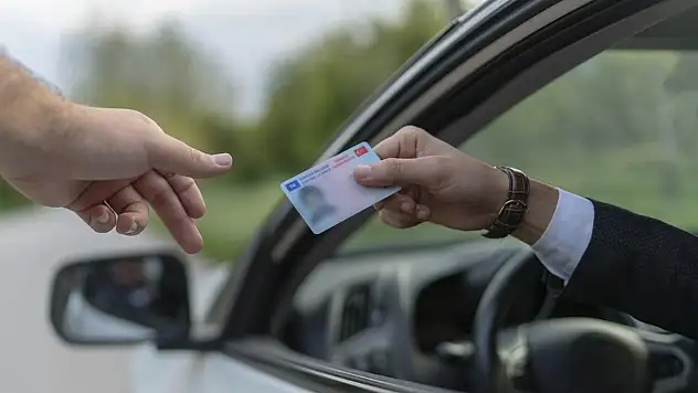 Ehliyet sahipleri dikkat: bunu yapmayana 12.978 TL ceza