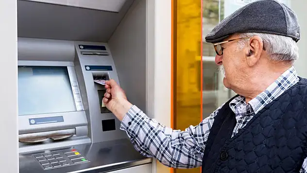 Flaş haber geldi! 2025'te emekli olanlar daha az maaş alacak işte sebebi