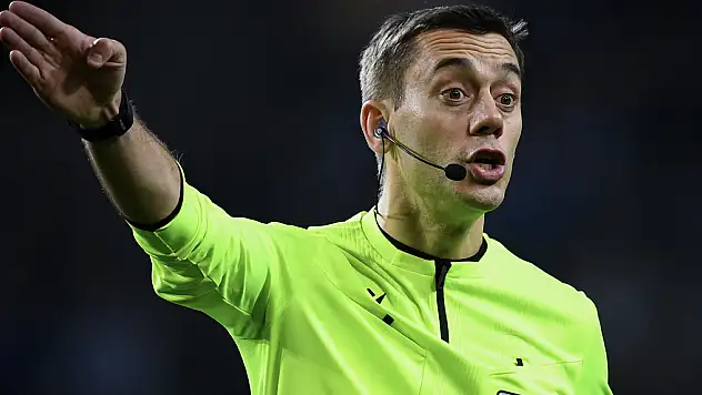 Hollanda Türkiye maçının hakemi açıklandı