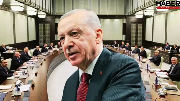 Kabinede Büyük Revizyon Yakında: Hangi Bakanlar Kalıyor, Kimler Gidiyor?