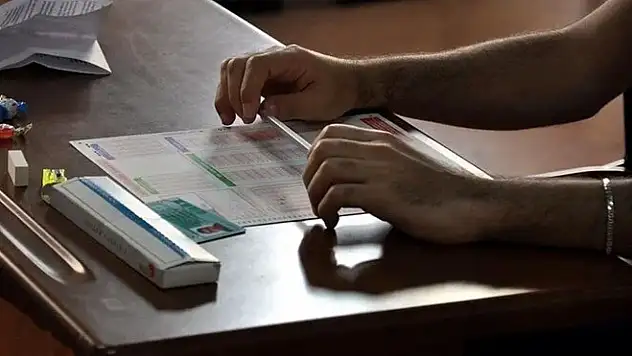 KPSS lisans 2025 saat kaçta başlayacak?