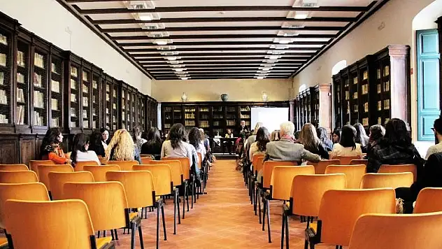 Öğretmenlere güzel haber: yüzde 64 artırıldı