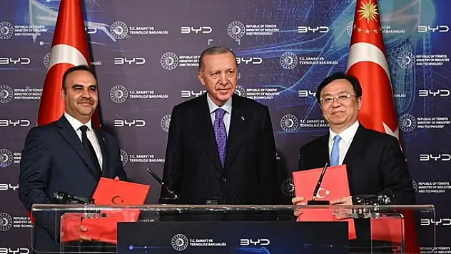 Türkiye'de 1 milyar dolarlık dev yatırım için sözleşme imzalandı