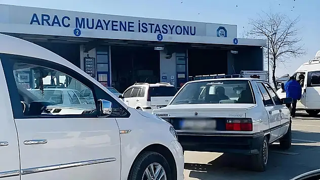 TÜVTÜRK araç muayene işlemlerinde sistem değişti! Geciktirenlerden artık otomatik..
