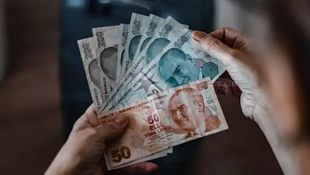 Vakıfbank faiz oranlarını düşürdüklerini açıkladı: müşteriler bayram edecek