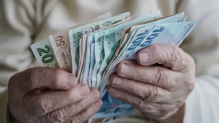 SGK'dan yeni adım: Yurtdışı emeklilerine promosyon müjdesi